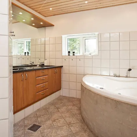 Tranquil Retreat - By Traum