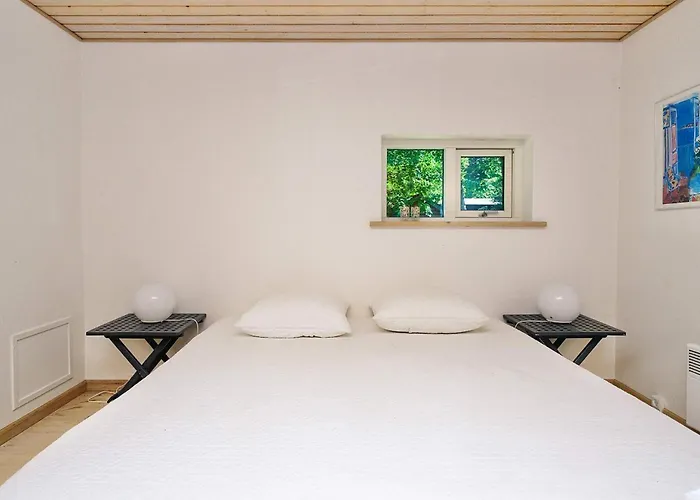 Tranquil Retreat - By Traum *